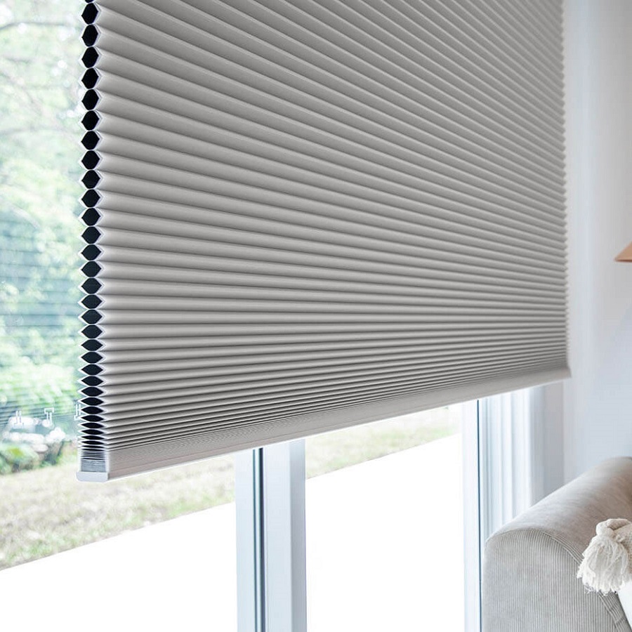 Rèm tổ ong có khả năng chống nước, bụi bẩn